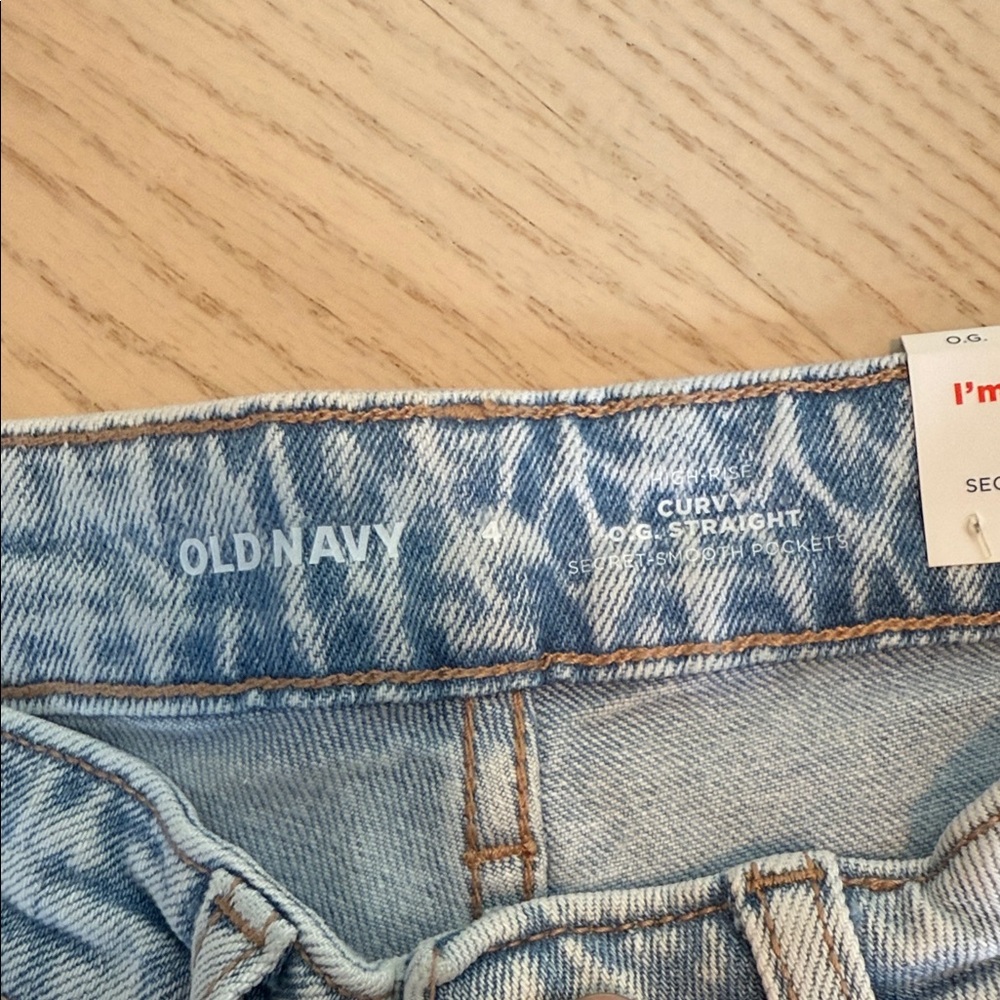 Old Navy Light Blue Straight Leg Jeans 💜 - Picture 3 of 13